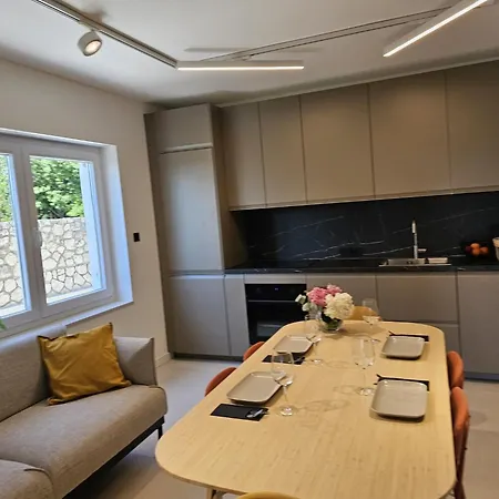Heidi Apartment